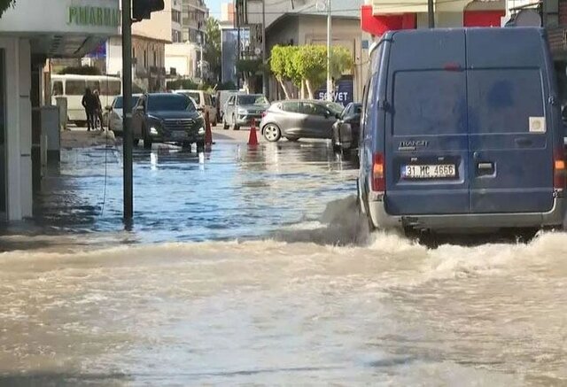 جاری شدن سیلاب در «هاتای» ترکیه 