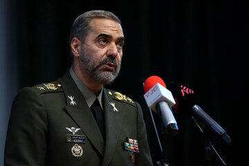 وزیر دفاع: تجهیزات نیروهای مسلح در مرزهای کشور کامل است