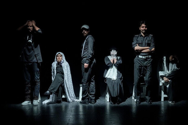 «چند مرد و چند زن» از انتظار و اعتراض میگویند/ معضل اجرای همزمان