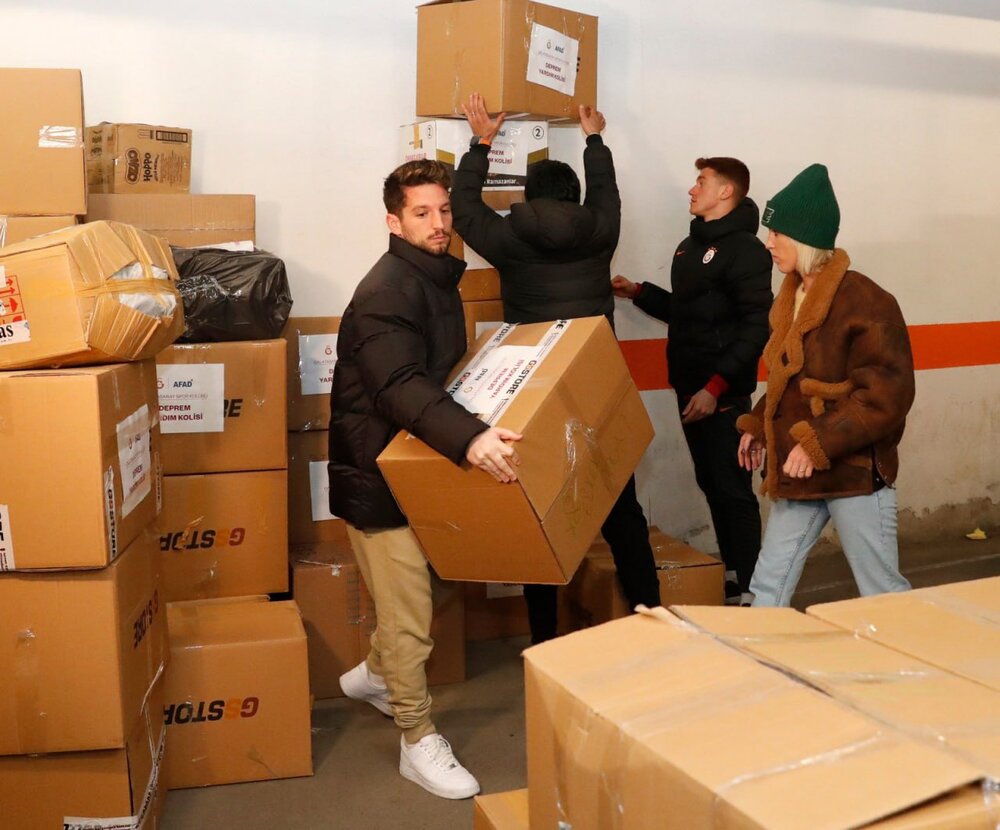 کمک ستاره بلژیکی و همسرش به مردم ترکیه