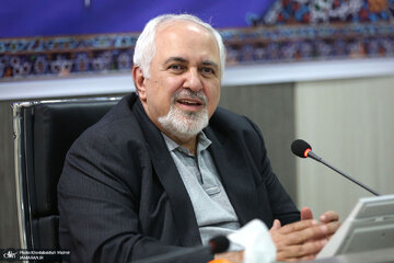 جواد ظریف :روز خبرنگار نماد پیوستگی دیپلماسی و رسانه و نماد نفرت طالبان از هر دو گروه است