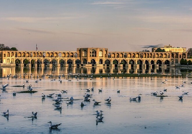 بازتاب خشکی «زندهرود» در چشم کشور/ «قهر طبیعت» از سراب تا پایاب «زایندهرود» را فرا می گیرد!