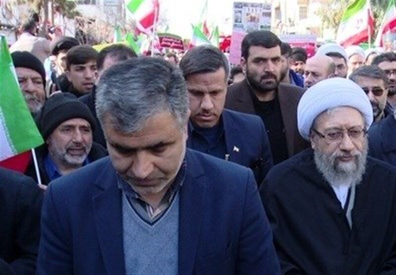 حضور پرشور ملت ایران در راهپیمایی۲۲ بهمن: نمایش وحدت ملی در خیابان/ توهم ناشی از اختلافات خانوادگی به پایان رسید