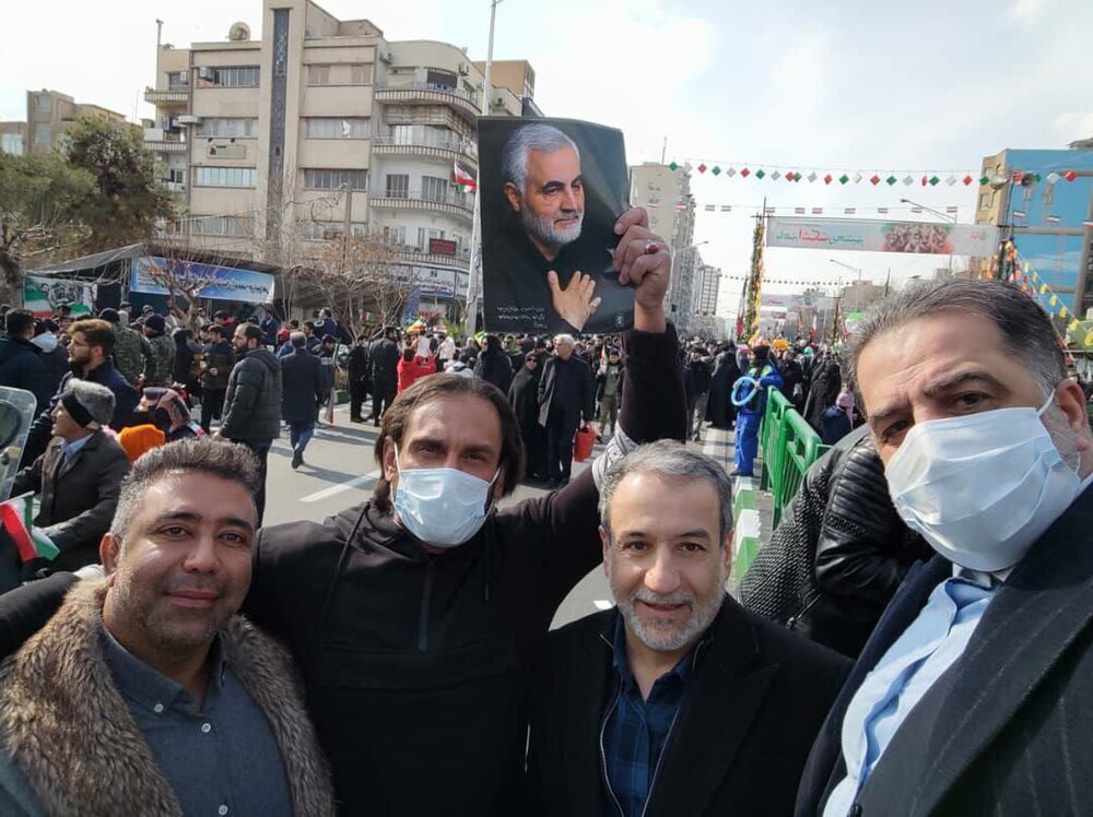 تمام«شخصیت های سیاسی-نظامی»حاضر در راهپیمایی۲۲ بهمن