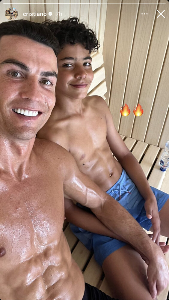 عکس | نمایش سیکسپک رونالدو در عربستان/کریستیانوی کوچک در راه پدر!