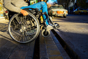 اعتراض معلولان به حذف حمایت از معلولان در قانون توسعه هفتم/ حذف سالانه ۲۰ درصد از مددجویان اتفاق می‌افتد؟