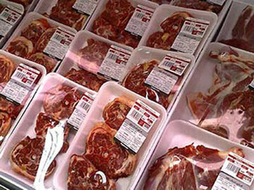  واکنش روزنامه ایران به «گوشت نیم میلیون تومانی» ؛ گوشت بسته‌بندی شده بود!