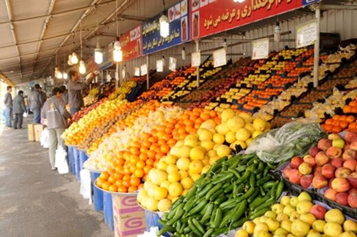 از فردا عرضه سیب و پرتقال تنظیم بازار / موز به ۷۰ هزار تومان رسید از فردا عرضه سیب و پرتقال تنظیم بازار / موز به ۷۰ هزار تومان رسید