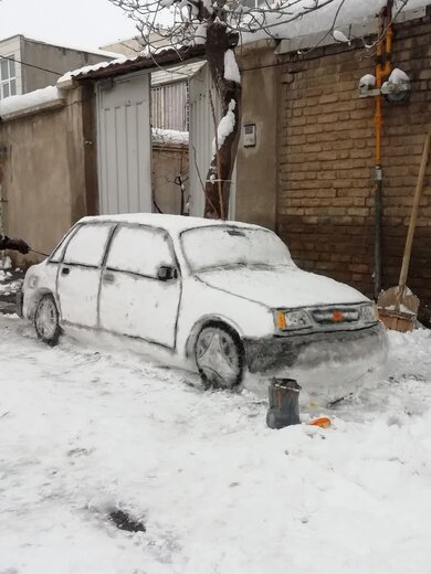 خلاقیت یک پدربزرگ ایرانی با برف