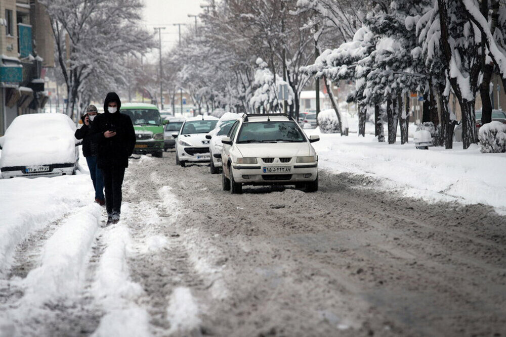 - بارش برف و باران در جاده‌های ۹ استان/ این محورها مسدود هستند