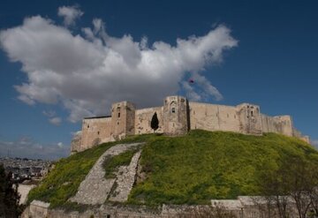 آمریکا رادارها و تسلیحات جدید را از عراق به پایگاه‌های غیرقانونی‌اش در سوریه منتقل کرد