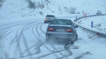 بارش برف و باران در جادههای 21 استان / این 6 محور مسدود هستند