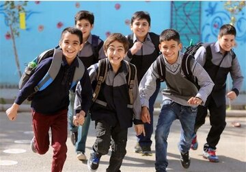 کاهش تعداد دانشآموزان طی سالهای آینده/ چند درصد از ابتداییها امسال ثبت نام کردند؟ کاهش تعداد دانشآموزان طی سالهای آینده/ چند درصد از ابتداییها امسال ثبت نام کردند؟