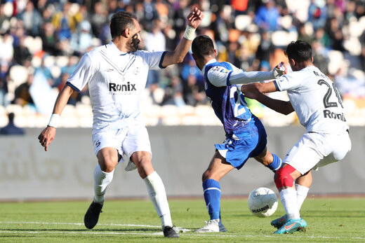 اعتراف بزرگ کمک داور مقابل بازیکن اخراجی ملوان