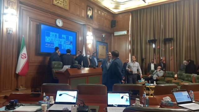 نماینده‌ها تحریم کردند/ جلسه شورای شهر تهران لغو شد