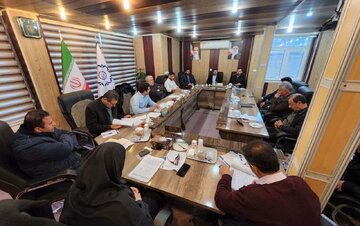 مسئولان متولی برای راه‌اندازی مجتمع دامداری‌های ناحیه غرب شهرکرد اقدامات لازم را انجام دهند