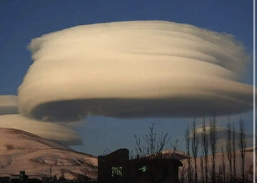 «ابری که 50 سال در آسمان بود» یا «ابر قارچی که بمب اتم ایجاد می‌کند»؟