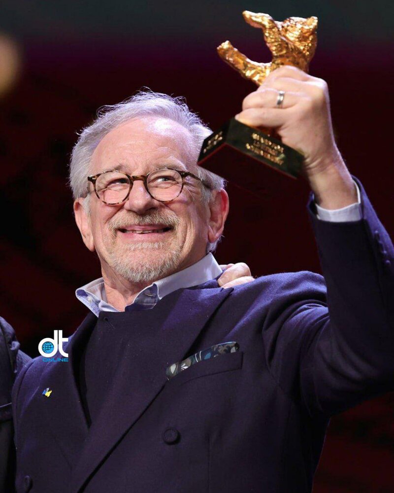 خرس طلایی برلین در دستان اسپیلبرگ/ عکس