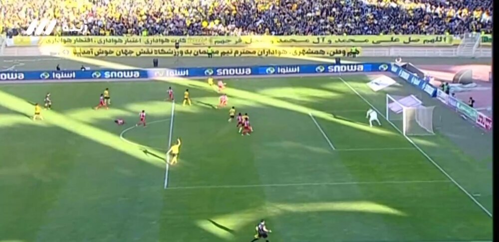 عکس | جای خالی VAR؛ گل سپاهان آفساید بود؟