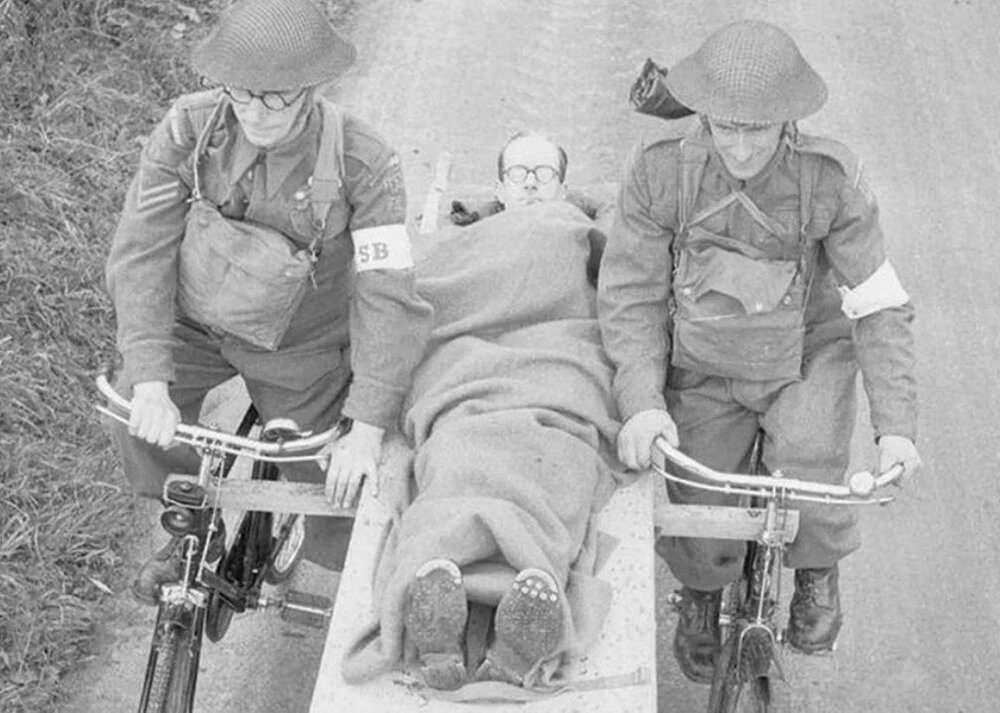 عکس | اولین آمبولانس دنیا به روایت تصویر