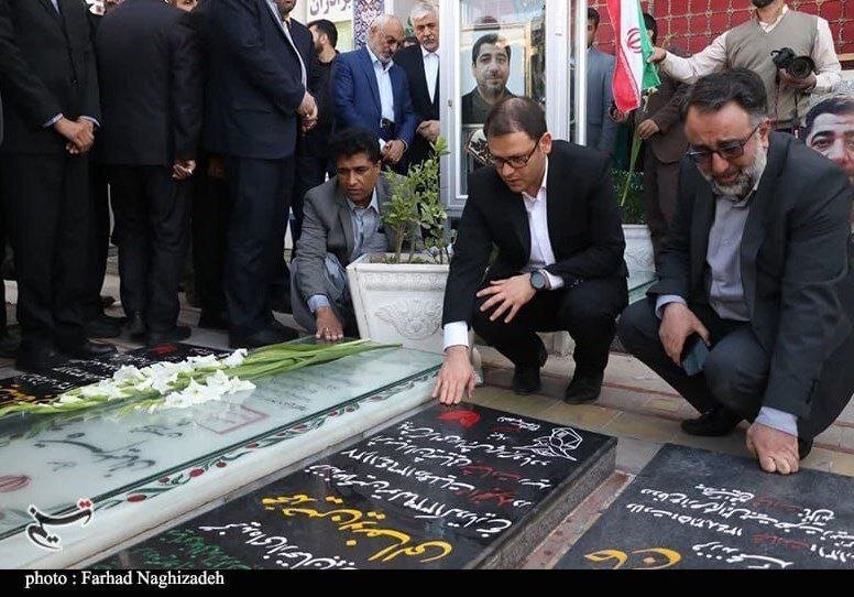 عکس | آخرین تصویر از مشاور وزیر پیش از سقوط بالگرد