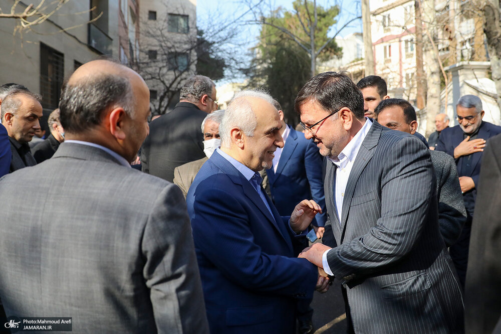 برگزاری مراسم تشییع همسر شهید مطهری در تهران / آنان که آمدند + عکسها 17