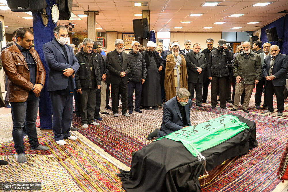 برگزاری مراسم تشییع همسر شهید مطهری در تهران / آنان که آمدند + عکسها 5