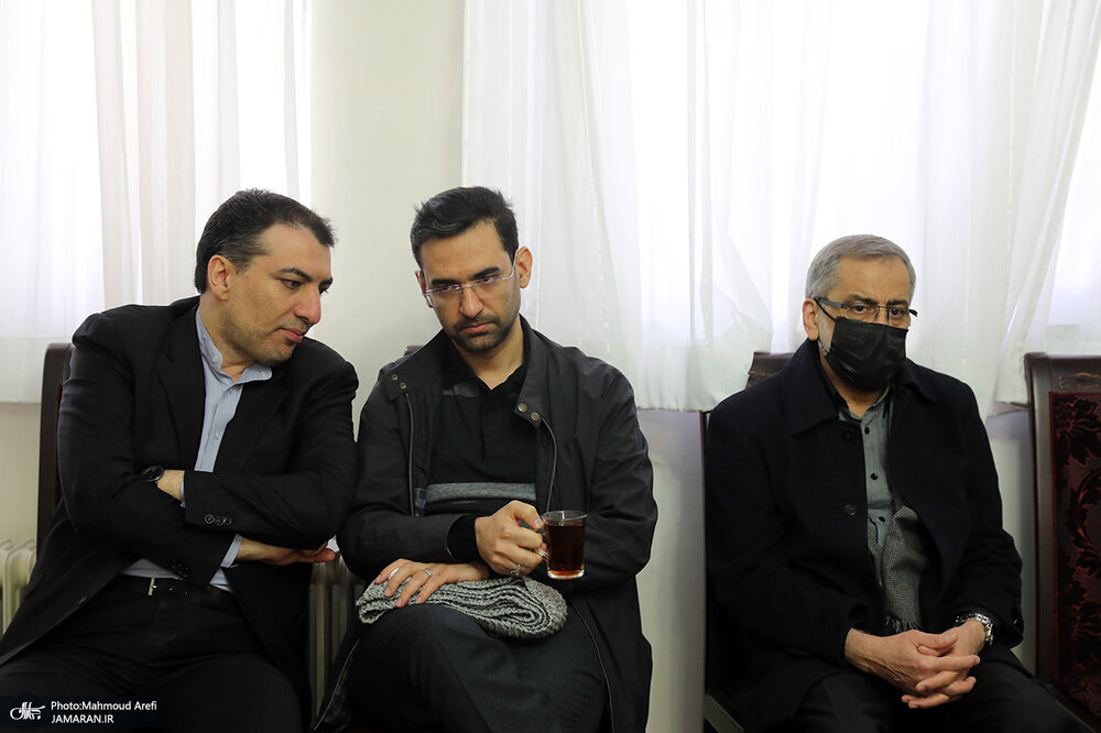 برگزاری مراسم تشییع همسر شهید مطهری در تهران / آنان که آمدند + عکسها 13