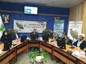 سهم استان سمنان از طرح یک میلیارد درخت ۲/۵ میلیون درخت درهر سال طی ۴سال می باشد 
