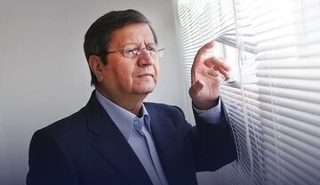 پاسخ تند همتی به وزیر رییسی درباره پولهای بلوکه شدن ایران در عراق/ فرافکنی را تمام کنید پاسخ تند همتی به وزیر رییسی درباره پولهای بلوکه شدن ایران در عراق/ فرافکنی را تمام کنید