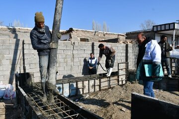 بتن‌ریزی در مناطق زلزله زده خوی آغاز شد