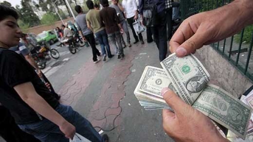 طلا و سکه هم کوتاه آمدند / خودرو ترمز میگیرد؟