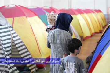 یک ماه پس از زمین‌لرزه شدید خوی