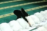 ببینید | دزدی از مسجد زنانه هنگام نماز
