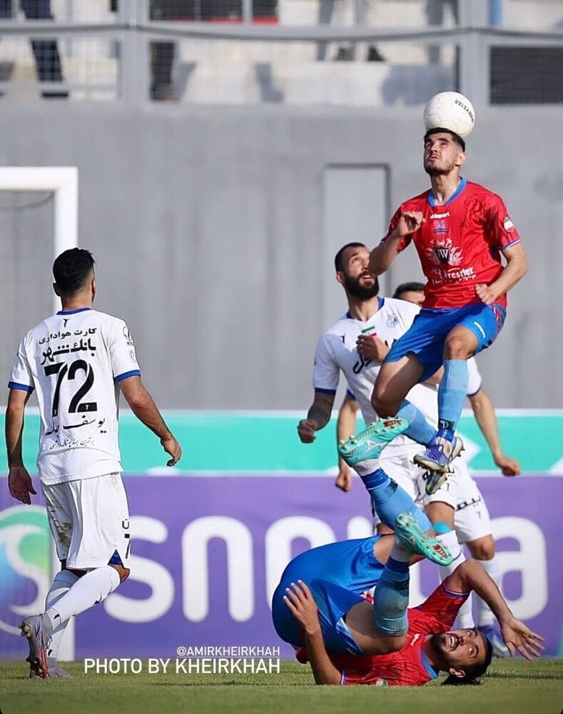 عکس| برادران تاچیبانا در نساجی قائمشهر