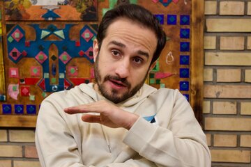 واکنش جالب یک اقتصاددان به واردات خودروهای دست دوم/ الحسینی: ارز کمتر میدهیم، خودروهایی بهتر از چینی وارد میکنیم واکنش جالب یک اقتصاددان به واردات خودروهای دست دوم/ الحسینی: ارز کمتر میدهیم، خودروهایی بهتر از چینی وارد میکنیم