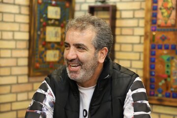 رهبری فرد: اگر من هم داخل استادیوم بودم، فحش میدادم و بطری پرت میکردم/این دربی خیلی بیریخت بود رهبری فرد: اگر من هم داخل استادیوم بودم، فحش میدادم و بطری پرت میکردم/این دربی خیلی بیریخت بود