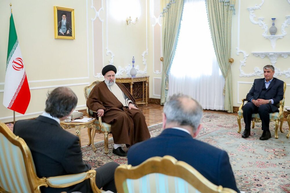 تصاویری از دیدار رئیسی با گروسی در ایران