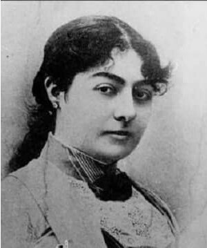 معیار زیبایی عجیب در دوره قاجار/ عکس