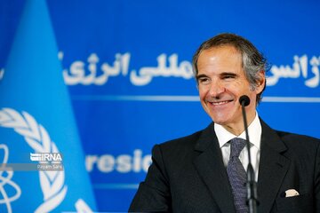 سفر «رافائل گروسی» به ایران بعد از پیروزی ترامپ/ آیا پزشکیان برنامه‌ای برای رفع تحریم‌های هسته‌ای دارد؟