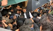 دادگاه عالی پاکستان حکم حبس عمران خان را تعلیق کرد