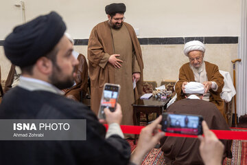 مراسم «عمامه گذاری» طلاب در روز نیمه شعبان + تصاویر
