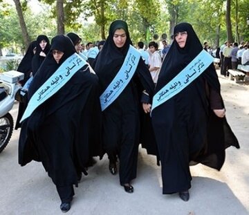 نماینده مجلس: «اولین مانور تذکر لسانی بسیجیان» ۱۶ اسفند، «زیر باران» در تهران بزرگ برگزار شد