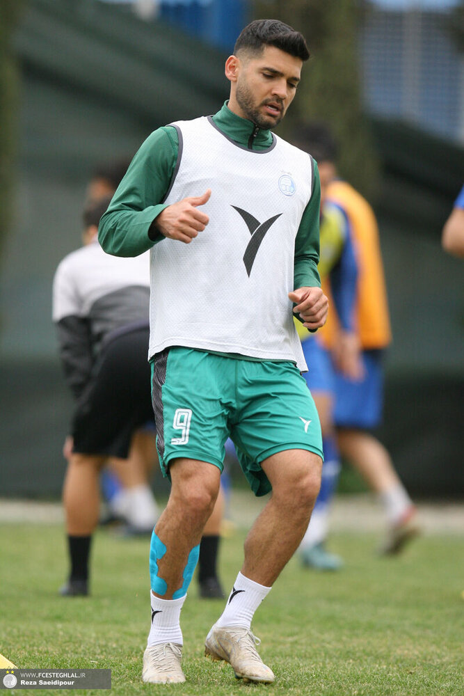 تصویر واضح از محل آسیبدیدگی هافبک استقلال