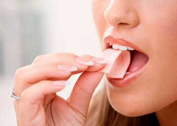 از فواید جویدن آدامس چه میدانید؟ از فواید جویدن آدامس چه میدانید؟