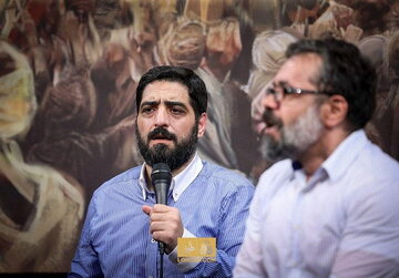 مداحی محمود کریمی و بنی‌فاطمه در منطقه مرزی با تیپ متفاوت دیده‌نشده + عکس‌ها