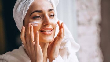 آیا کرم ضد آفتاب هیدرودرم خوب است؟ (بررسی و مقایسه با محصولات مشابه)