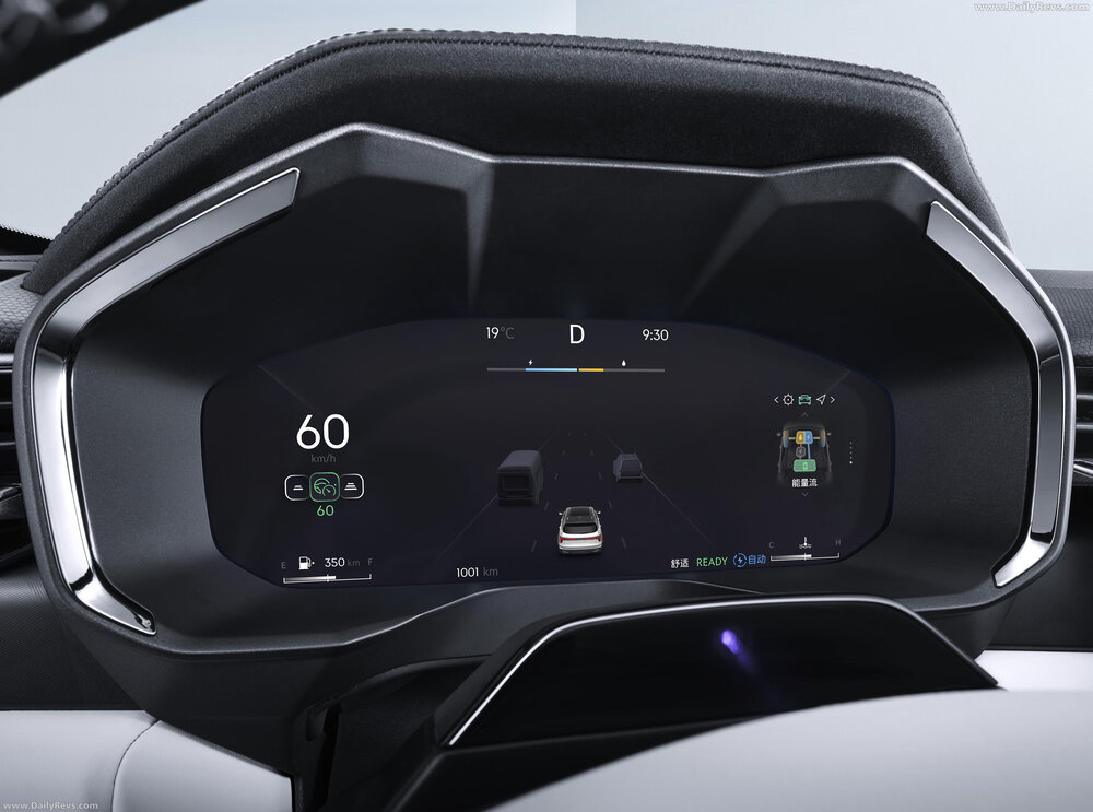 تصاویر | حمله با کراس اوور سوئدی شریک « ولوو » به ماشین چینی های ۳ میلیاردی بازار تهران؟