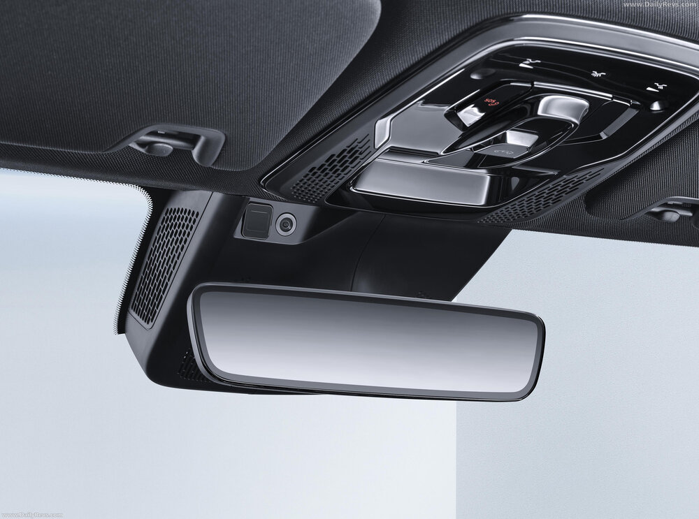 تصاویر | حمله با کراس اوور سوئدی شریک « ولوو » به ماشین چینی های ۳ میلیاردی بازار تهران؟