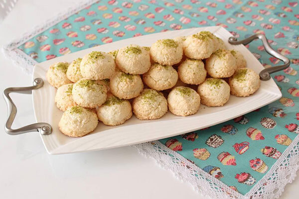 فوت و فنهای پخت شیرینی نارگیلی بدون فر مخصوص عید